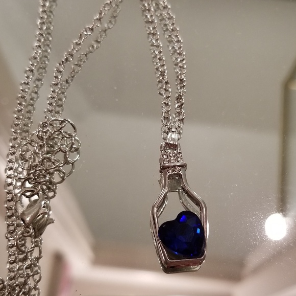 💙Dark blue crystal heart love drift necklace - Picture 2 of 5